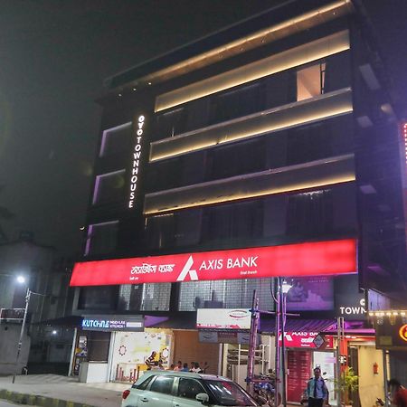 โอโย ทาวน์เฮาส์ 152 โฮเทล ซันซิเทล แอร์พอร์ต Hotel Dam Dam ภายนอก รูปภาพ
