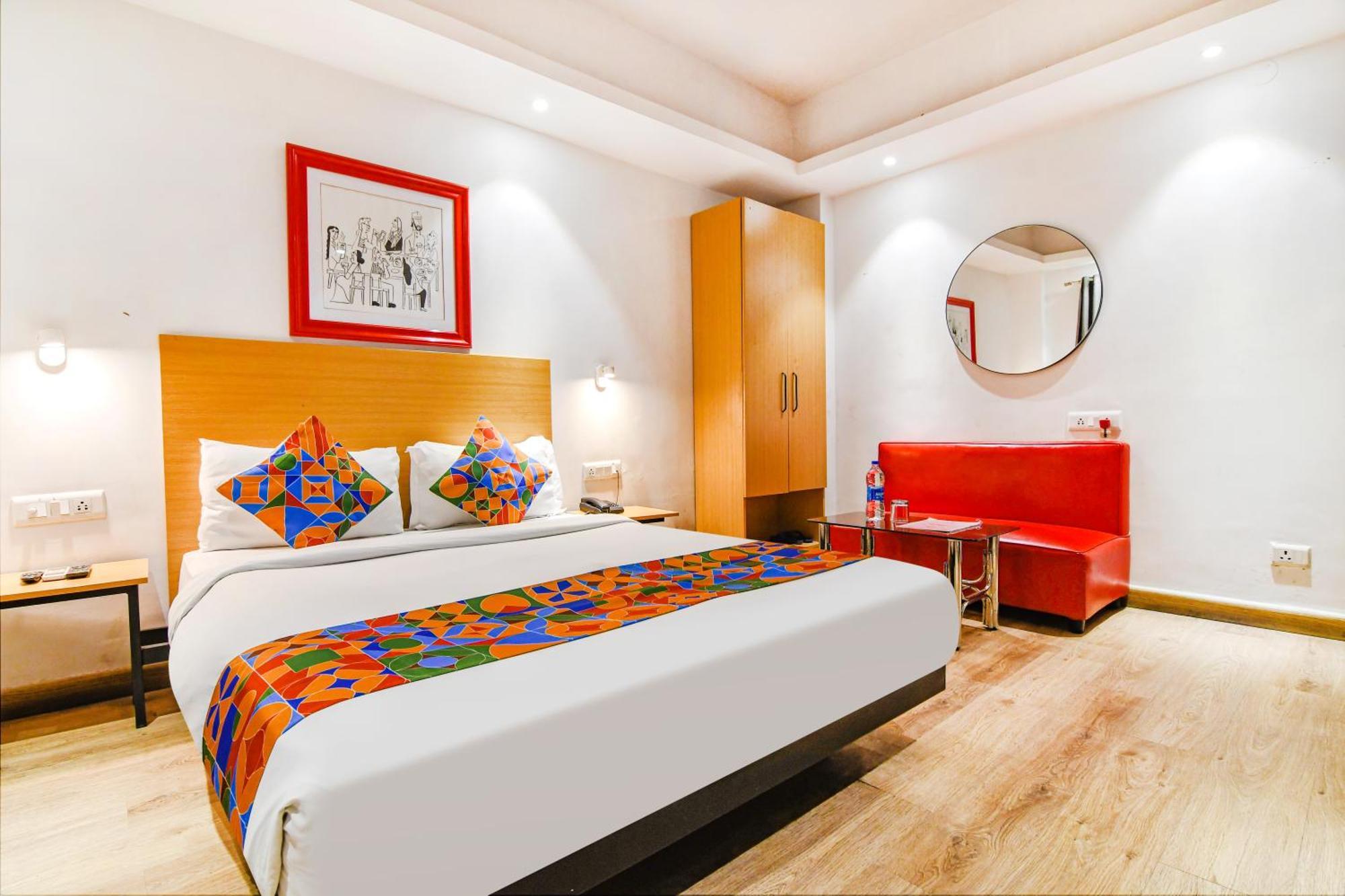 โอโย ทาวน์เฮาส์ 152 โฮเทล ซันซิเทล แอร์พอร์ต Hotel Dam Dam ภายนอก รูปภาพ